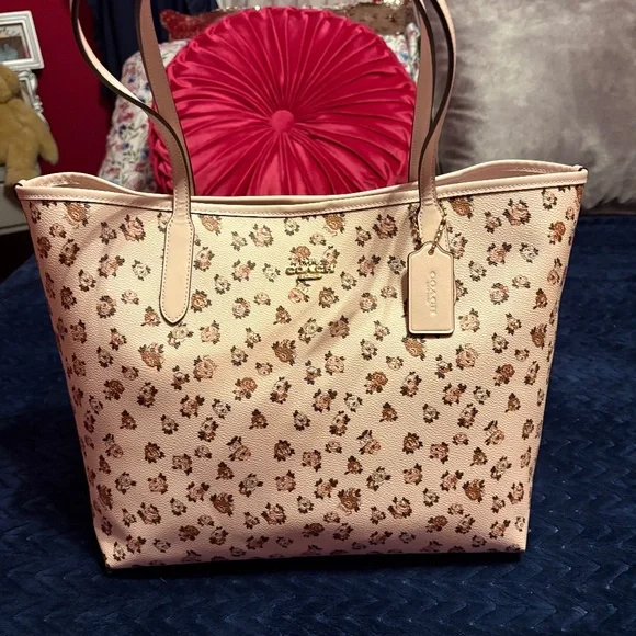 Coach City Tote Bag With Rose Print - Picture 1 of 6